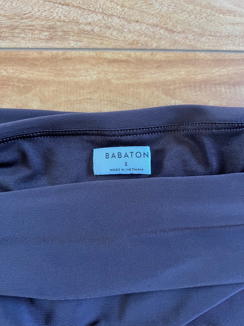 Aritzia Babaton Brown Contour Top - Picture 3 of 3